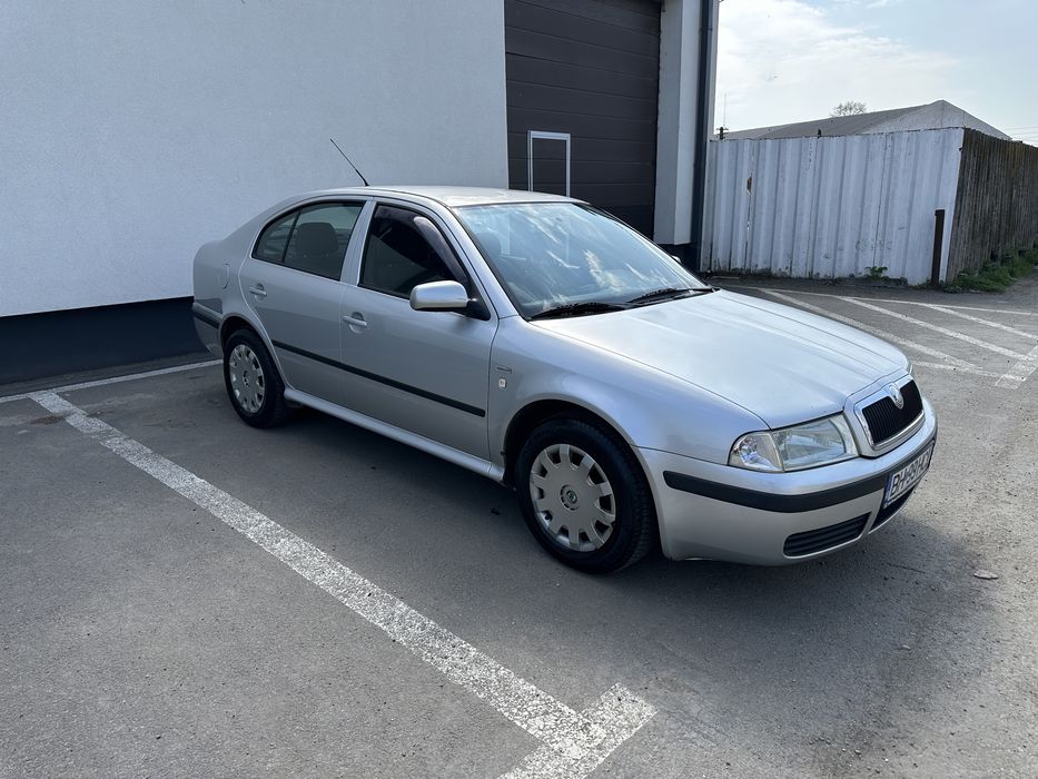 Vand Skoda Octavia 1.6 benzina