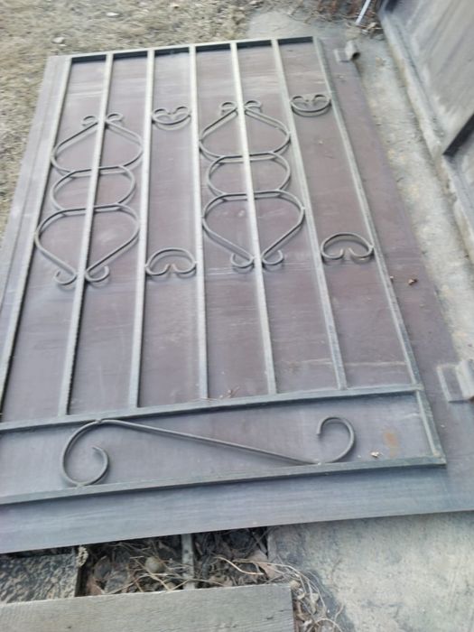 Ворота на гараж в копмлекте