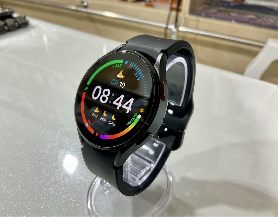 Samsung Galaxy Watch 4 LTE (E-Sim) 44-mm