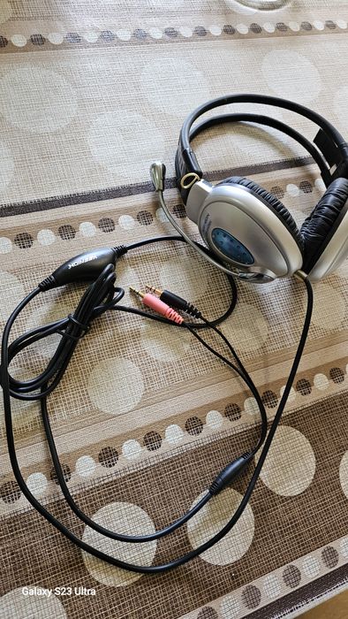 Чисто Нови Басови Слушалки подходящи за Затвор и Психодиспансер