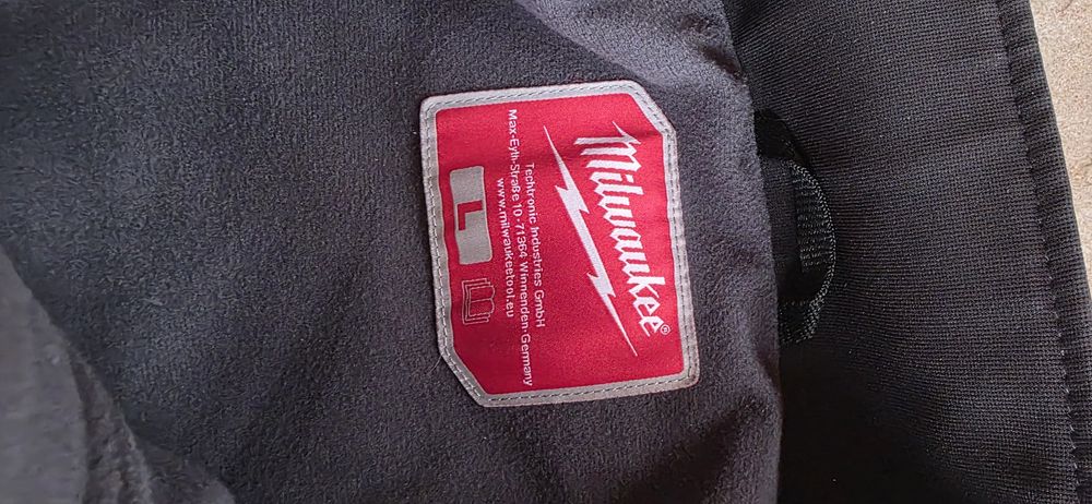 Geaca incalzita milwaukee