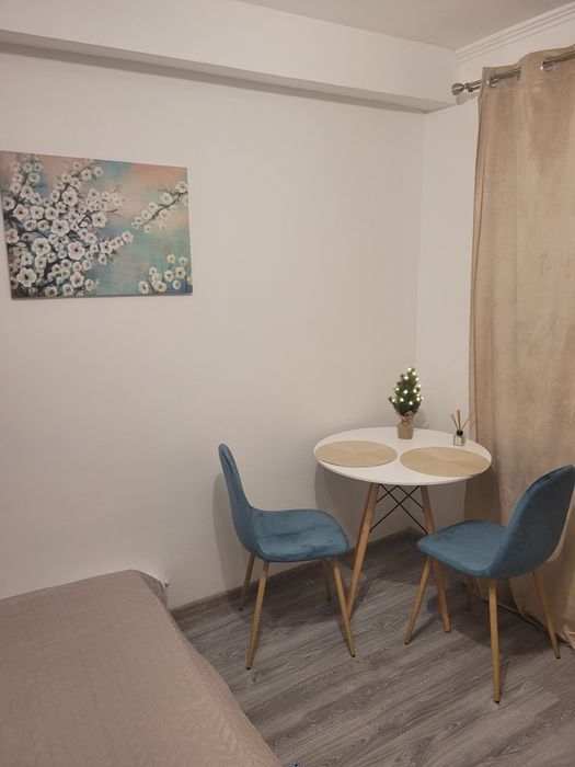 Garsoniera de inchiriat