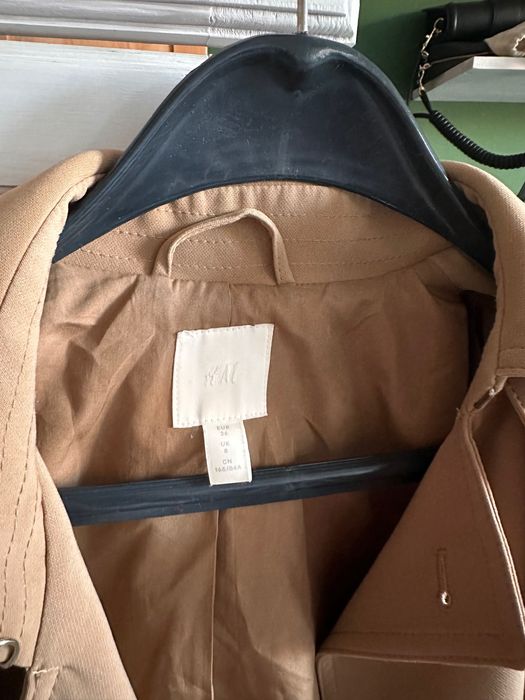 Тренч палто H&M в цвят канела