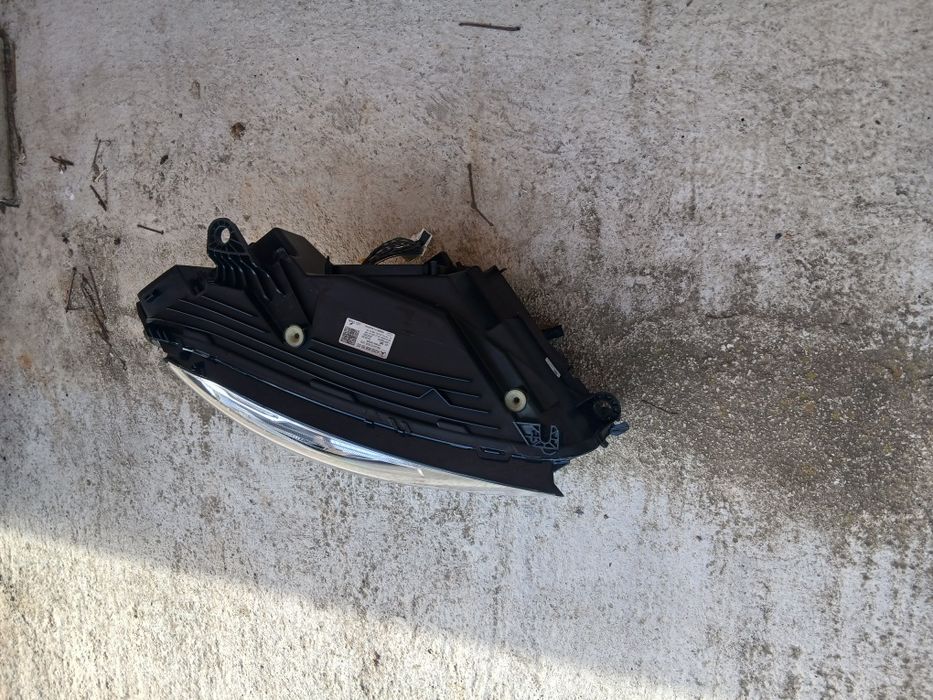 Десен фар  mercedes glc