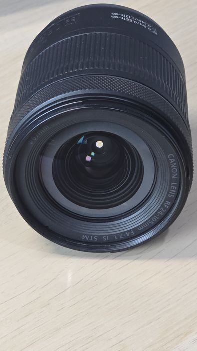 Obiectiv Canon RF 24-105mm F4-7.1 IS STM – stare foarte bună, filtru UV inclus
