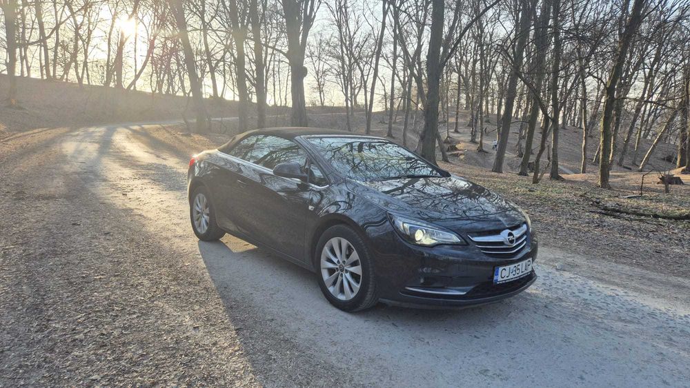 Opel Cascada Cabrio 1.6 Turbo Benzină 170 CP • Automată • Piele • 120.