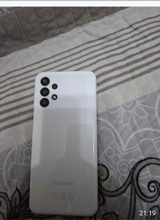 Срочно продам две моб.телефон Самсунг.