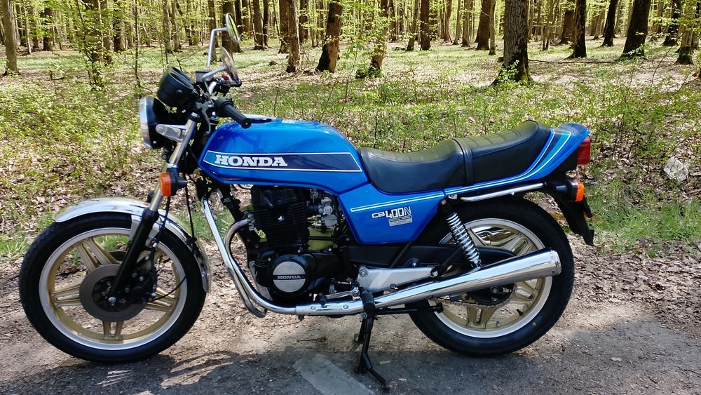 Honda CB 400 N , 44CP . IMPECABIL !