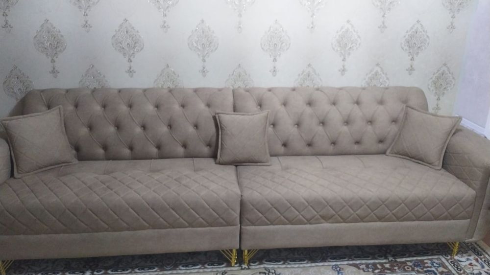 Продается диван Честер