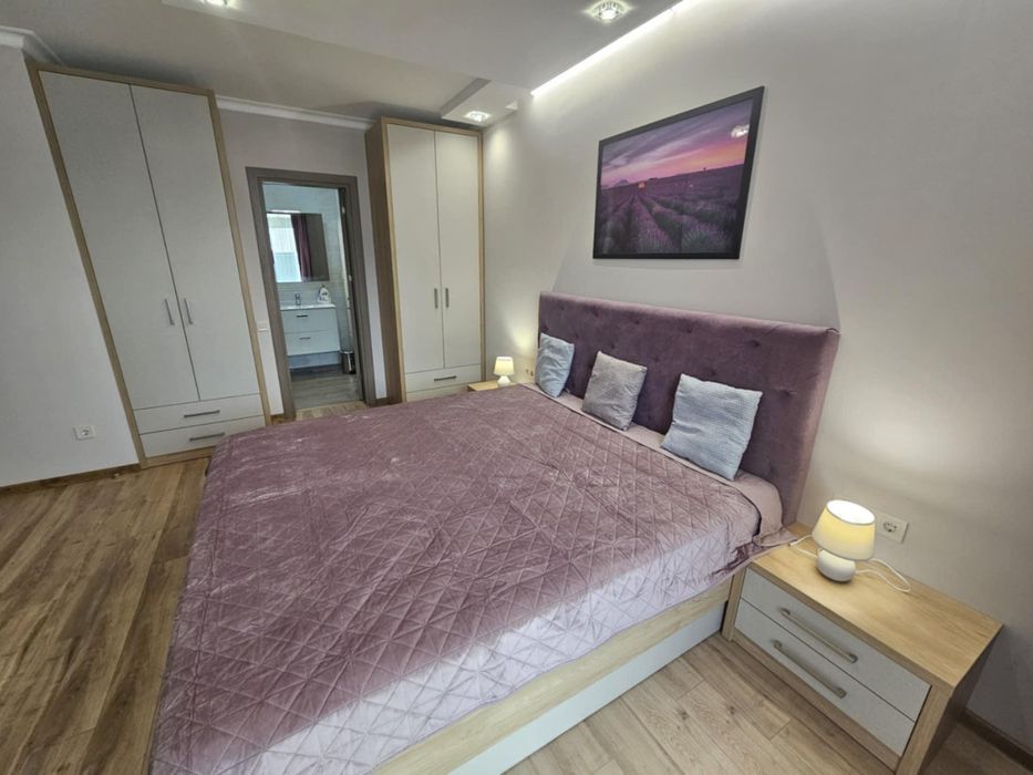 Дава се под наем Тристаен апартамент в София, Кръстова вада - 145 кв.м за 1500 € - Снимка #9