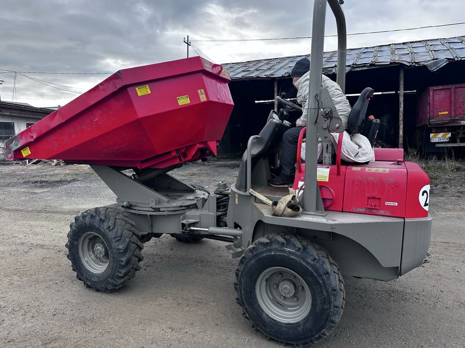 Vand Dumper de 3,5 tone in stare foarte buna de functionare