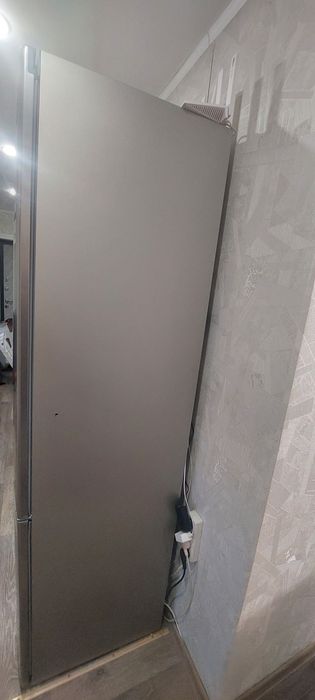 Продается холодильник BOSCH