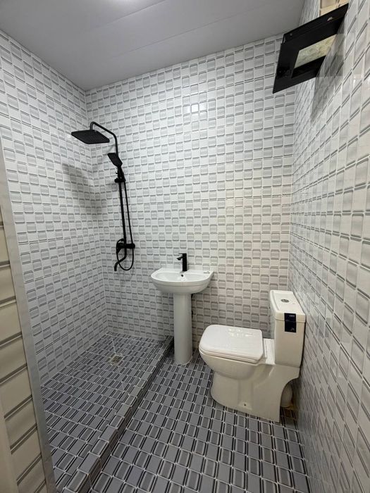 Продаётся Евродом,Янгихаёт,Чорток 4х ком.1.7 соток (95000&)