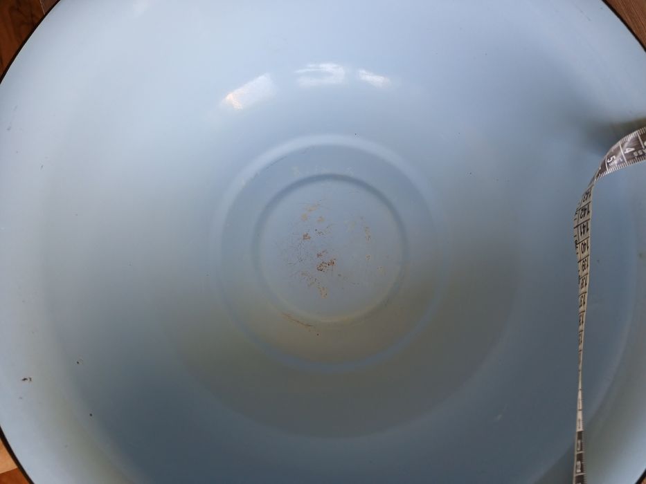 Продам таз эмалированный