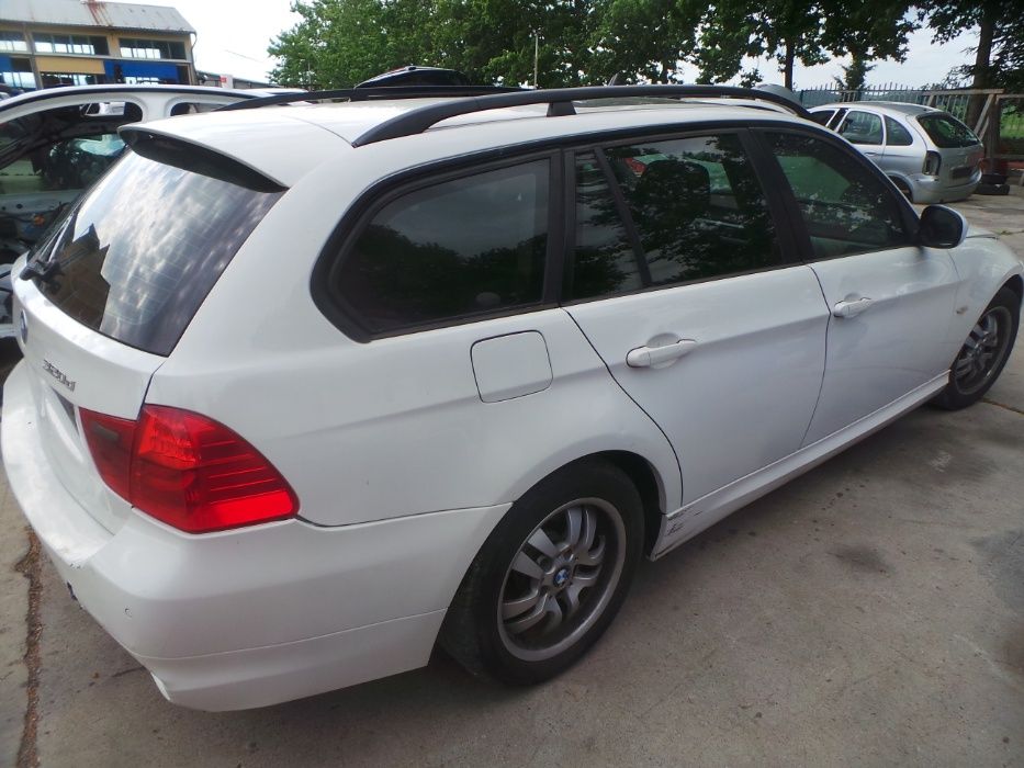 BMW 320D E91 2010г