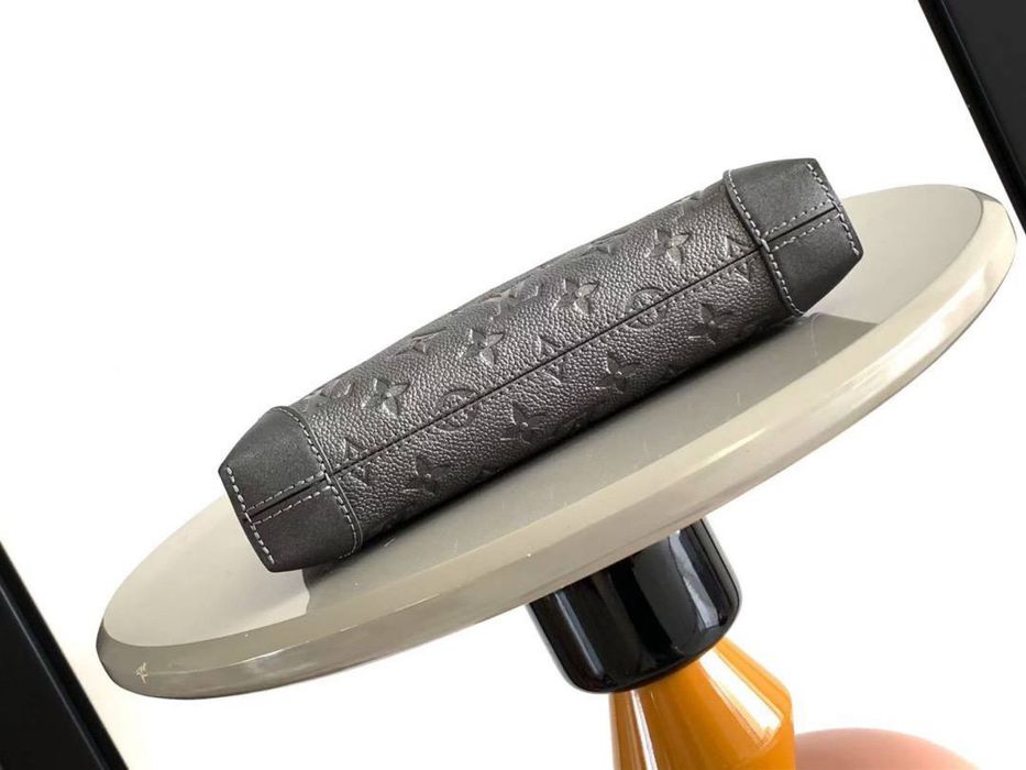 Geanta Louis Vuitton