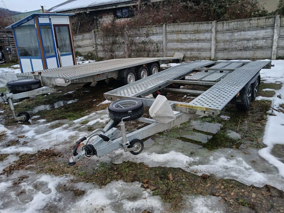 Inchiriez platforma trailar