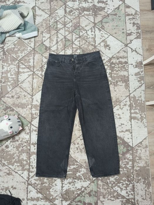 Продам вещи джинсы и 2 футболки