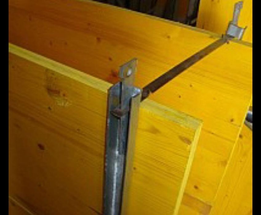 Placa galbena, Tego, Grinda, Popi metalici