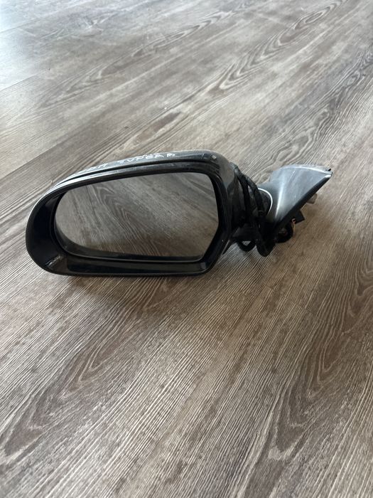 Огледало ляво за Skoda Superb