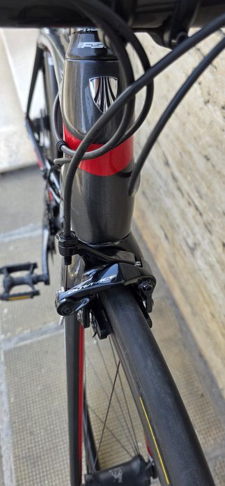 Продавам шосеен велосипед Trek Emonda SL