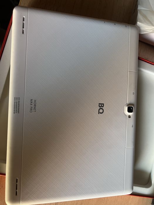Планшет BQ Hornet Max Pro