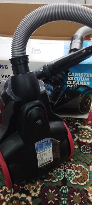 Samsung  пилесос с контейнером для сбора пыли