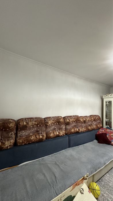 Диван для гостиной