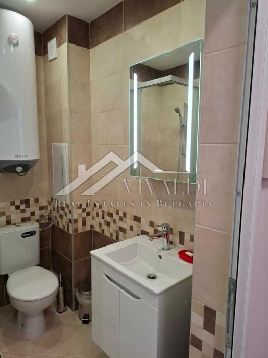 Дава се под наем Двустаен апартамент в Варна, Център - 60 кв.м за 598.23 € - Снимка #11