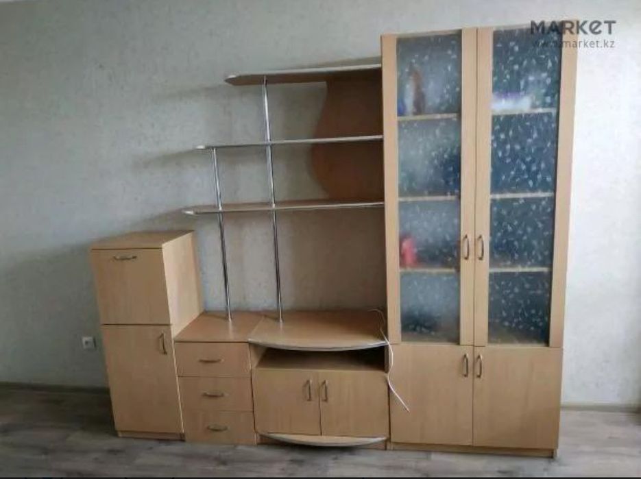 Продам стенку в хорошем состоянии
