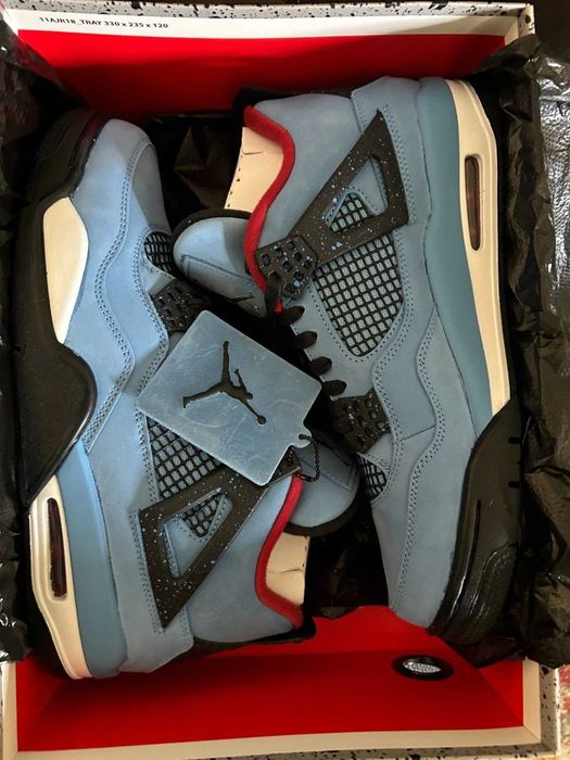 Sneakers Jordan4 Travis Scott x Cactus Jack cu eticheta (nu Nike, Gucci, Adidas, Balenciaga)