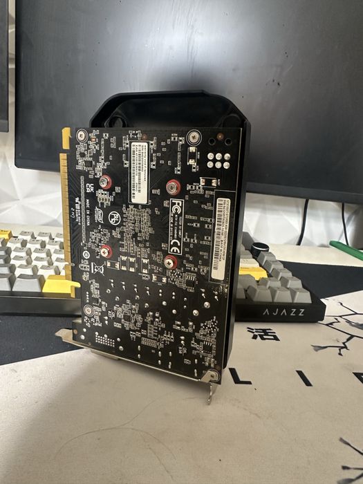 Продам видеокарту 1050ti