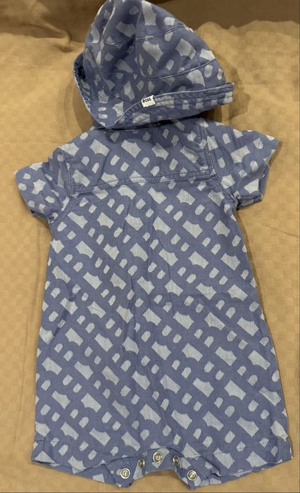 Бебешки гащеризон Boss