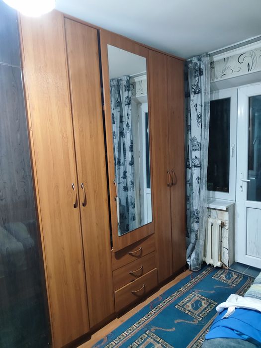 Продам срочно Шкаф