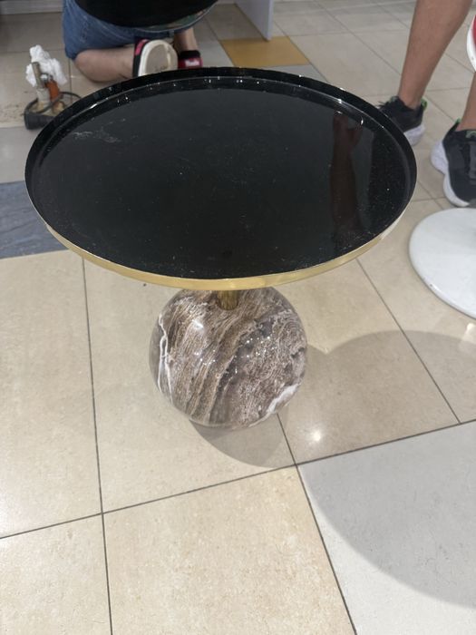 Бар стол и маса за кафе