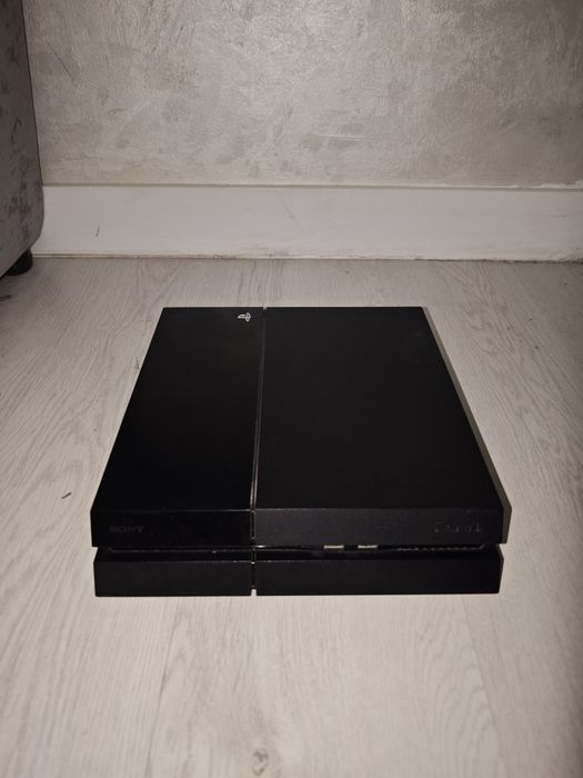 Playstation 4 fat