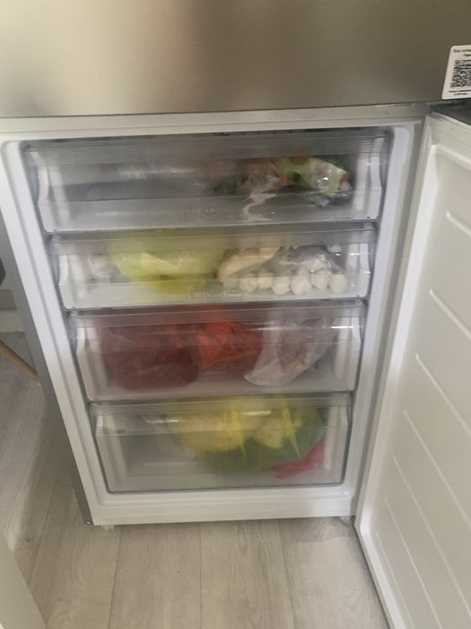 Продам холодильник Haier