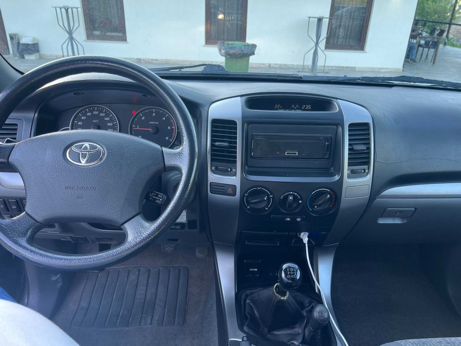 Toyota Land Cruiser J 120 autoutilitara N1