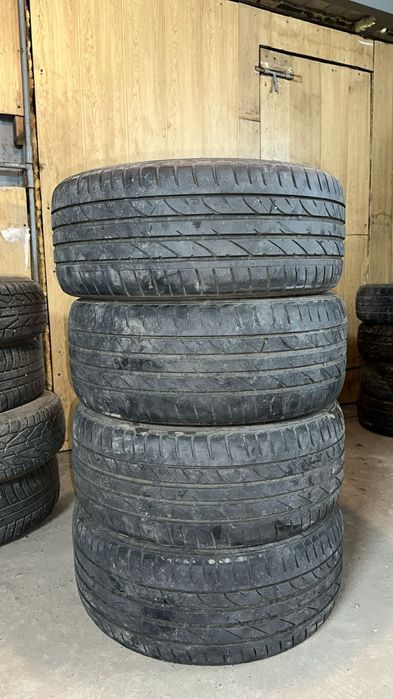 R18 225/40 Комплект летней резины