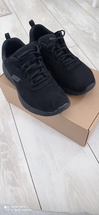 SKECHERS Ниски маратонки 'Dynamight 2.0' в Черно