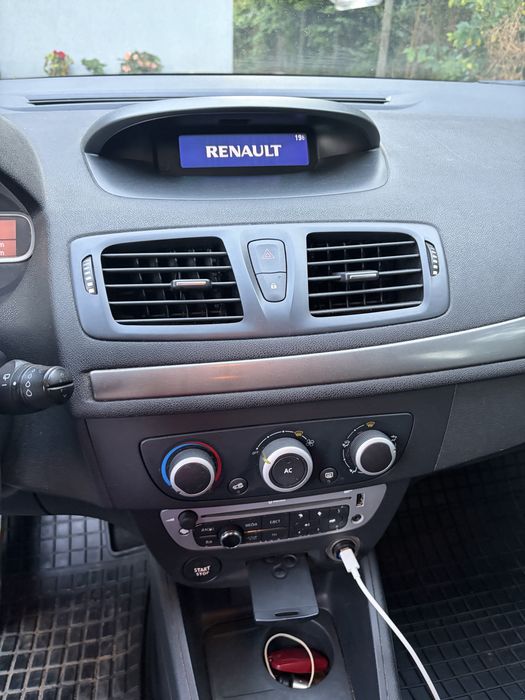 RENAULT Megane 2012 — imagine 2