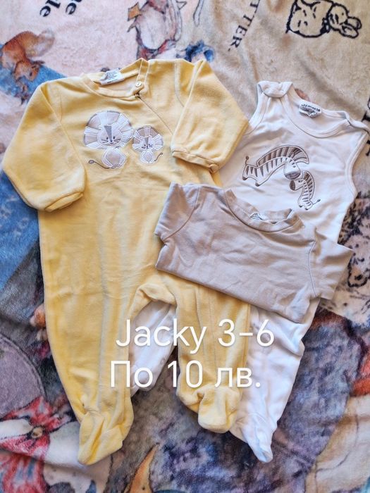 Дрешки размер 2-4 и 3-6 месеца