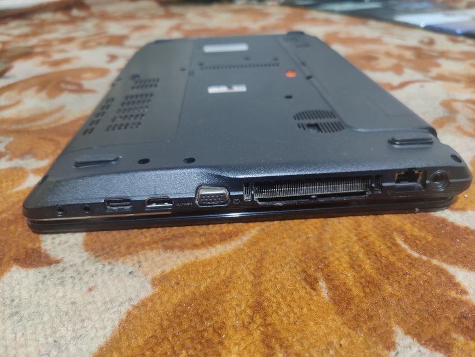 Ноутбук Acer aspire e1-571g на запчасть