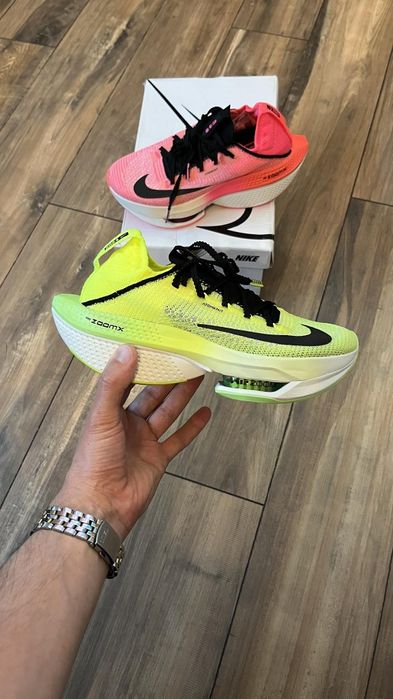 NIKE Alphafly 2 ..