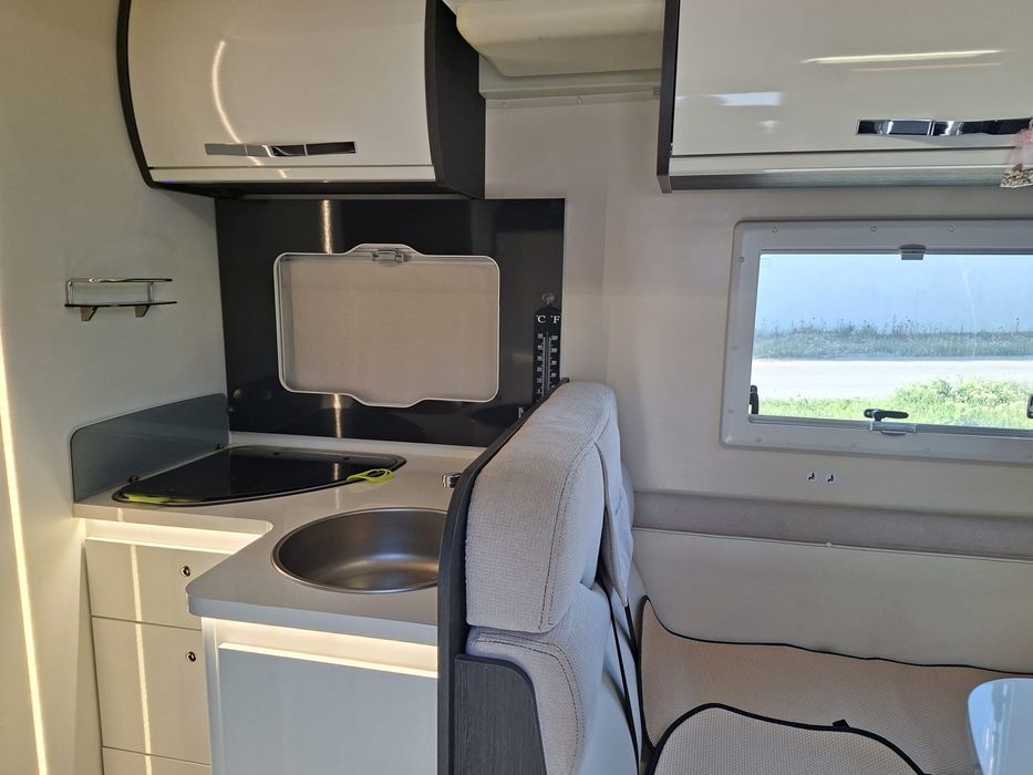Roller Team 2020 Ford Transit 170 CP FULL Fara infiltratii AC stationar Solar