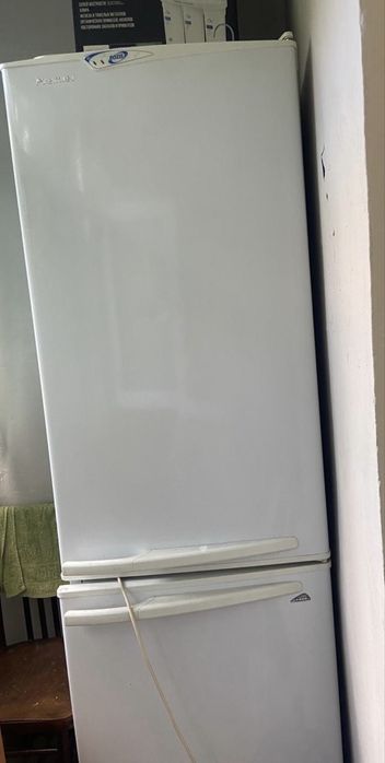 Продам холодильник б/у