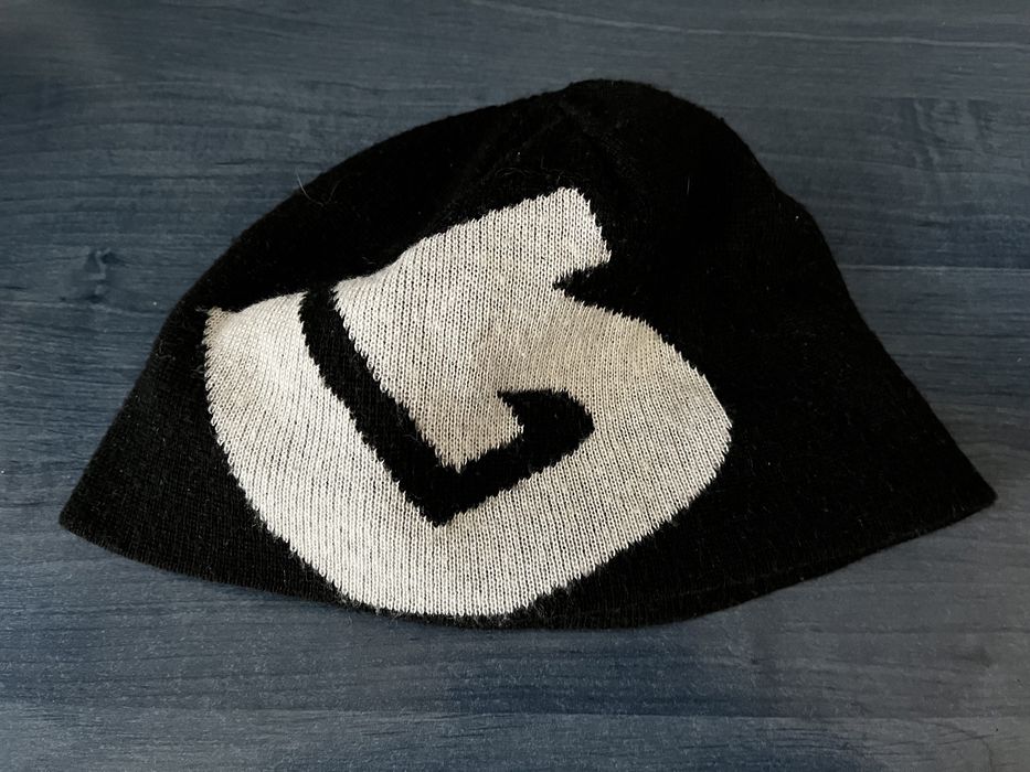 Caciula beanie placa snowboard Burton Element skateboard