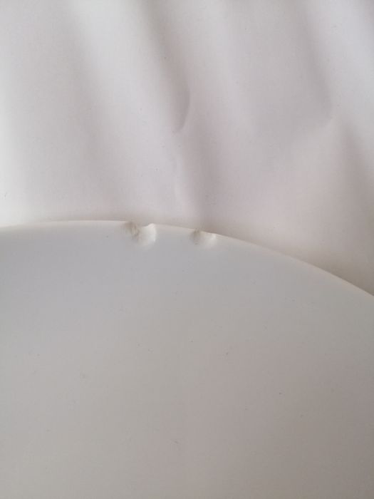 Порцеланови чинии.