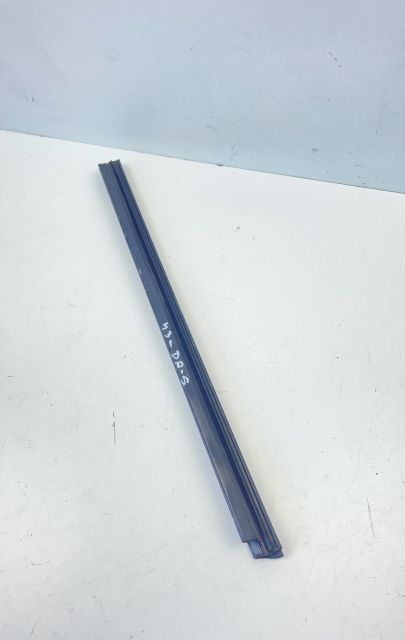 Perie interior geam usa spate dreapta Mercedes-Benz E-Class W211/S211