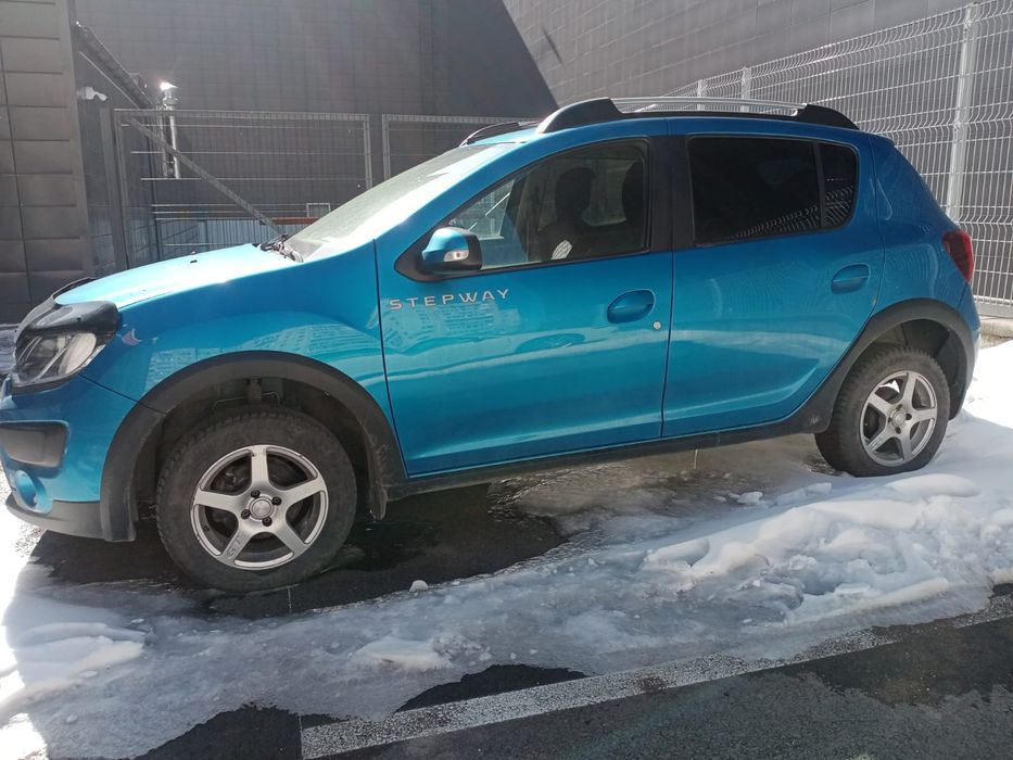 Продается Renault Sandero Stepway  2015года